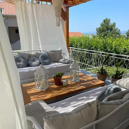 Olivera * Crikvenica